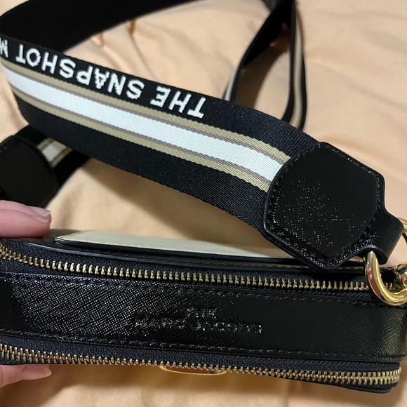 Marc Jacob’s snapshot camera bag - Picture 3 of 6